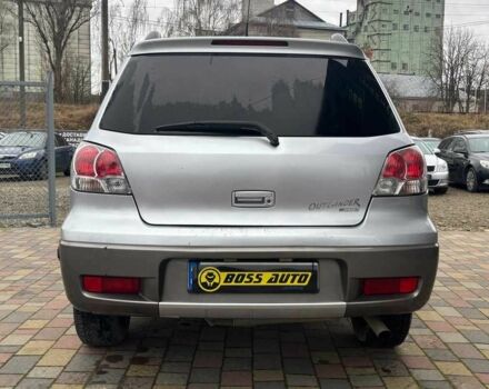 Сірий Міцубісі Аутлендер, об'ємом двигуна 2.4 л та пробігом 256 тис. км за 6700 $, фото 5 на Automoto.ua