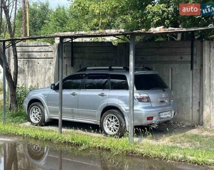 Сірий Міцубісі Аутлендер, об'ємом двигуна 2 л та пробігом 227 тис. км за 8500 $, фото 1 на Automoto.ua