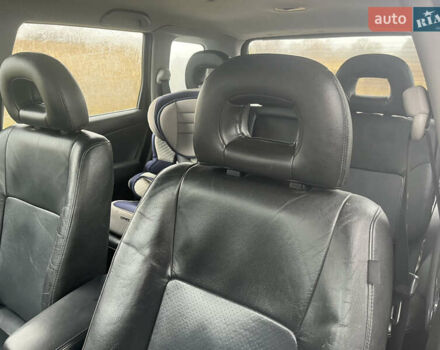 Серый Мицубиси Аутлендер, объемом двигателя 2.38 л и пробегом 432 тыс. км за 4700 $, фото 6 на Automoto.ua