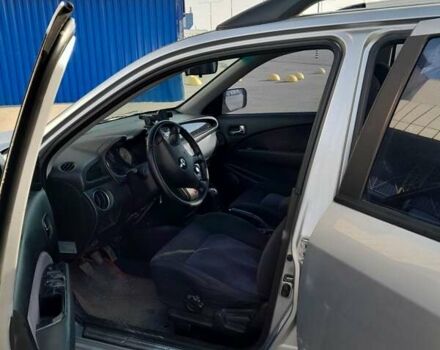 Серый Мицубиси Аутлендер, объемом двигателя 2 л и пробегом 320 тыс. км за 7300 $, фото 7 на Automoto.ua