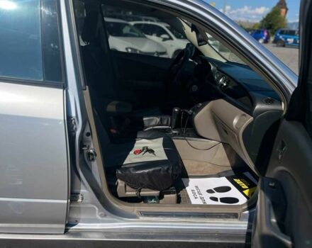 Серый Мицубиси Аутлендер, объемом двигателя 2.4 л и пробегом 240 тыс. км за 5700 $, фото 9 на Automoto.ua