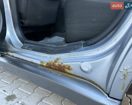 Серый Мицубиси Аутлендер, объемом двигателя 2 л и пробегом 220 тыс. км за 4550 $, фото 17 на Automoto.ua