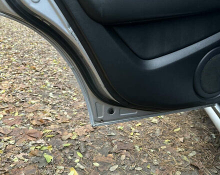 Сірий Міцубісі Аутлендер, об'ємом двигуна 2.38 л та пробігом 303 тис. км за 5200 $, фото 13 на Automoto.ua