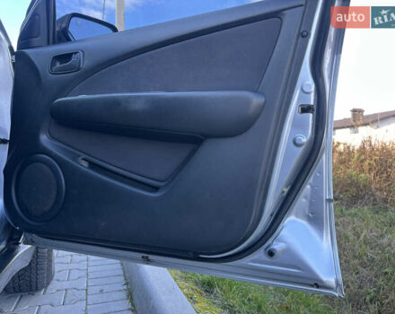 Серый Мицубиси Аутлендер, объемом двигателя 2 л и пробегом 220 тыс. км за 4550 $, фото 15 на Automoto.ua