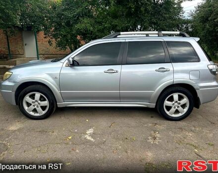 Сірий Міцубісі Аутлендер, об'ємом двигуна 2 л та пробігом 250 тис. км за 5800 $, фото 4 на Automoto.ua