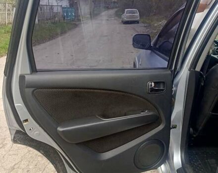 Сірий Міцубісі Аутлендер, об'ємом двигуна 2 л та пробігом 230 тис. км за 5200 $, фото 13 на Automoto.ua