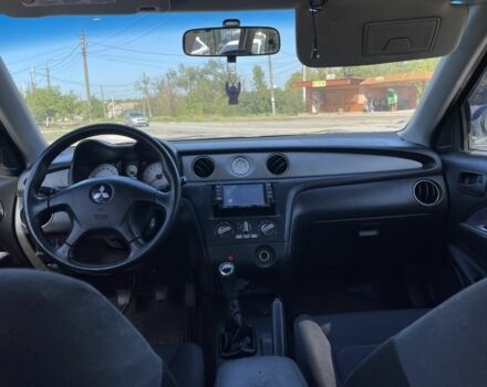 Серый Мицубиси Аутлендер, объемом двигателя 2 л и пробегом 225 тыс. км за 5999 $, фото 8 на Automoto.ua