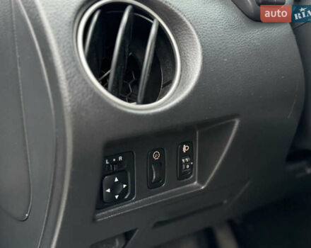 Серый Мицубиси Аутлендер, объемом двигателя 2.38 л и пробегом 204 тыс. км за 6990 $, фото 6 на Automoto.ua