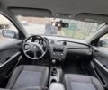 Сірий Міцубісі Аутлендер, об'ємом двигуна 2 л та пробігом 310 тис. км за 5200 $, фото 7 на Automoto.ua