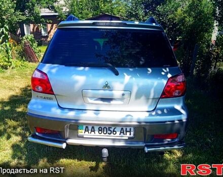 Мицубиси Аутлендер 2006 в Золотоноше на Automoto.ua Серый Мицубиси Аутлендер, объемом двигателя 2 л и пробегом 250 тыс. км за 5500 $, фото 3 на Automoto.ua