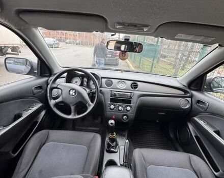 Сірий Міцубісі Аутлендер, об'ємом двигуна 2 л та пробігом 310 тис. км за 5200 $, фото 6 на Automoto.ua