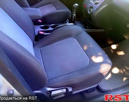 Мицубиси Аутлендер 2006 в Золотоноше на Automoto.ua Серый Мицубиси Аутлендер, объемом двигателя 2 л и пробегом 250 тыс. км за 5500 $, фото 1 на Automoto.ua