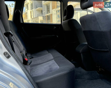 Сірий Міцубісі Аутлендер, об'ємом двигуна 2 л та пробігом 235 тис. км за 5200 $, фото 24 на Automoto.ua