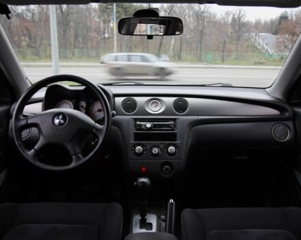 Серый Мицубиси Аутлендер, объемом двигателя 2.4 л и пробегом 171 тыс. км за 8200 $, фото 11 на Automoto.ua