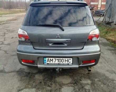 Серый Мицубиси Аутлендер, объемом двигателя 2 л и пробегом 154 тыс. км за 6500 $, фото 4 на Automoto.ua