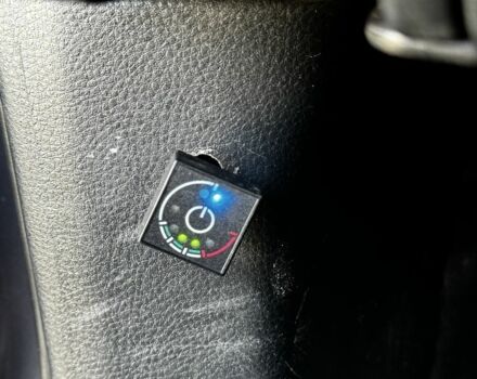 Серый Мицубиси Аутлендер, объемом двигателя 2 л и пробегом 209 тыс. км за 5999 $, фото 5 на Automoto.ua