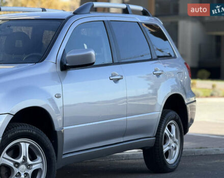 Сірий Міцубісі Аутлендер, об'ємом двигуна 2 л та пробігом 235 тис. км за 5200 $, фото 9 на Automoto.ua
