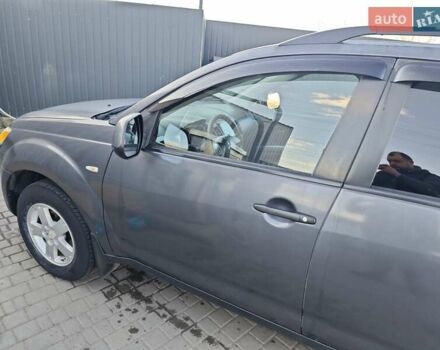 Серый Мицубиси Аутлендер, объемом двигателя 3 л и пробегом 320 тыс. км за 7700 $, фото 12 на Automoto.ua