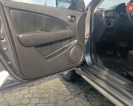 Серый Мицубиси Аутлендер, объемом двигателя 2.38 л и пробегом 600 тыс. км за 5700 $, фото 12 на Automoto.ua