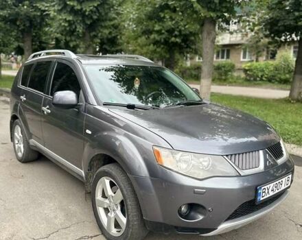 Серый Мицубиси Аутлендер, объемом двигателя 2 л и пробегом 250 тыс. км за 9300 $, фото 7 на Automoto.ua