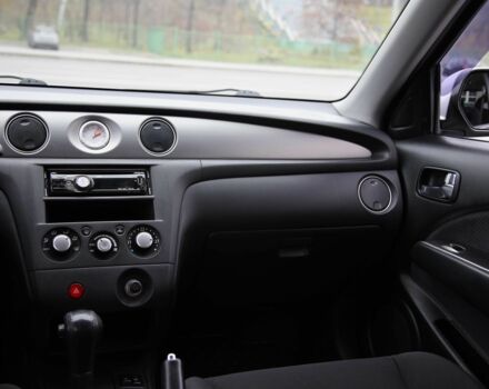 Серый Мицубиси Аутлендер, объемом двигателя 2.4 л и пробегом 171 тыс. км за 8200 $, фото 12 на Automoto.ua