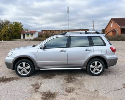 Серый Мицубиси Аутлендер, объемом двигателя 2.4 л и пробегом 264 тыс. км за 6300 $, фото 3 на Automoto.ua