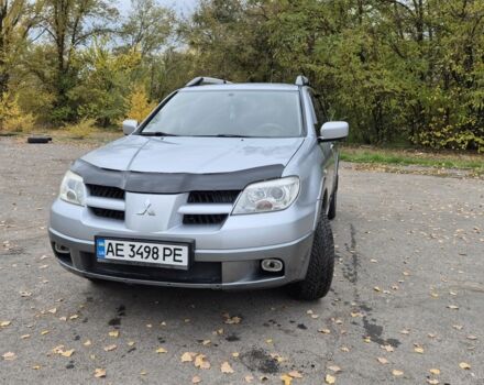 Міцубісі Аутлендер 2006 у Кривому Розі на Automoto.ua Сірий Міцубісі Аутлендер, об'ємом двигуна 2.4 л та пробігом 230 тис. км за 6700 $, фото 1 на Automoto.ua