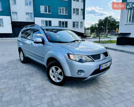Серый Мицубиси Аутлендер, объемом двигателя 2 л и пробегом 179 тыс. км за 9500 $, фото 14 на Automoto.ua