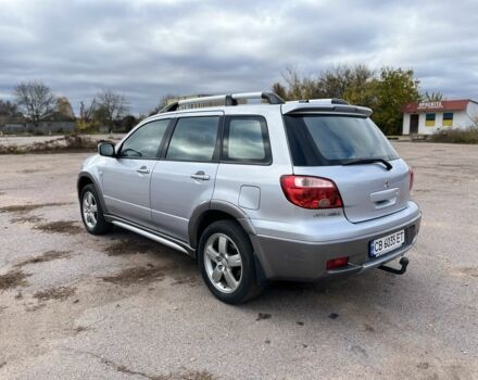 Серый Мицубиси Аутлендер, объемом двигателя 2.4 л и пробегом 264 тыс. км за 6300 $, фото 4 на Automoto.ua