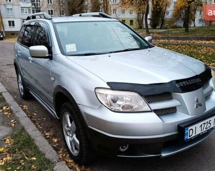 Сірий Міцубісі Аутлендер, об'ємом двигуна 2 л та пробігом 312 тис. км за 8300 $, фото 6 на Automoto.ua