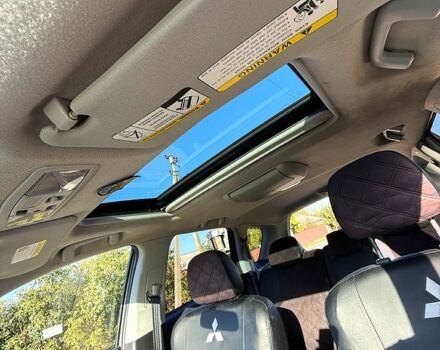 Серый Мицубиси Аутлендер, объемом двигателя 3 л и пробегом 280 тыс. км за 7500 $, фото 6 на Automoto.ua