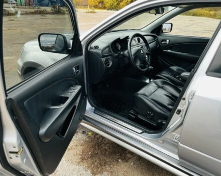 Серый Мицубиси Аутлендер, объемом двигателя 2.4 л и пробегом 264 тыс. км за 6300 $, фото 10 на Automoto.ua