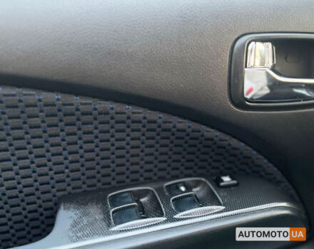 Серый Мицубиси Аутлендер, объемом двигателя 2.4 л и пробегом 231 тыс. км за 8100 $, фото 9 на Automoto.ua