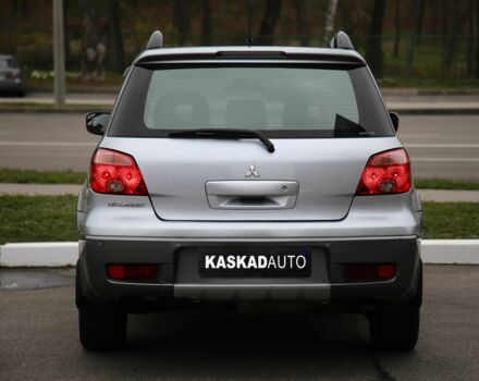 Серый Мицубиси Аутлендер, объемом двигателя 2.4 л и пробегом 171 тыс. км за 8200 $, фото 4 на Automoto.ua