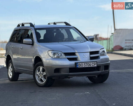Сірий Міцубісі Аутлендер, об'ємом двигуна 2 л та пробігом 235 тис. км за 5200 $, фото 4 на Automoto.ua