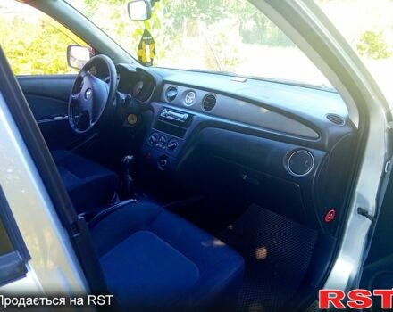 Мицубиси Аутлендер 2006 в Золотоноше на Automoto.ua Серый Мицубиси Аутлендер, объемом двигателя 2 л и пробегом 250 тыс. км за 5500 $, фото 8 на Automoto.ua