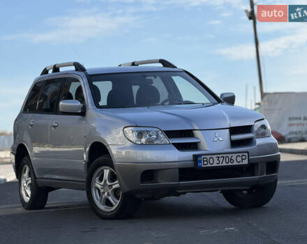 Сірий Міцубісі Аутлендер, об'ємом двигуна 2 л та пробігом 235 тис. км за 5200 $, фото 5 на Automoto.ua