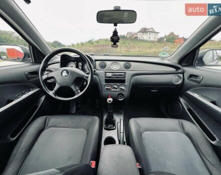 Сірий Міцубісі Аутлендер, об'ємом двигуна 2 л та пробігом 300 тис. км за 5150 $, фото 23 на Automoto.ua