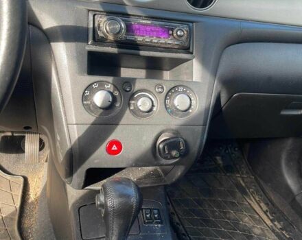 Серый Мицубиси Аутлендер, объемом двигателя 2.4 л и пробегом 127 тыс. км за 4400 $, фото 7 на Automoto.ua