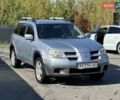 Сірий Міцубісі Аутлендер, об'ємом двигуна 2 л та пробігом 214 тис. км за 4500 $, фото 1 на Automoto.ua