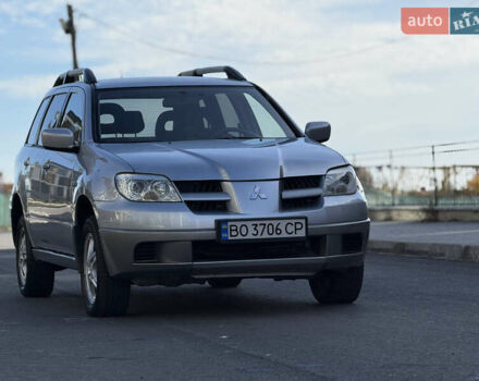 Сірий Міцубісі Аутлендер, об'ємом двигуна 2 л та пробігом 235 тис. км за 5200 $, фото 3 на Automoto.ua