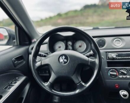 Сірий Міцубісі Аутлендер, об'ємом двигуна 2 л та пробігом 300 тис. км за 5150 $, фото 24 на Automoto.ua