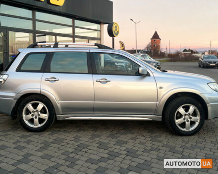 Серый Мицубиси Аутлендер, объемом двигателя 2.4 л и пробегом 231 тыс. км за 8100 $, фото 7 на Automoto.ua