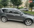 Серый Мицубиси Аутлендер, объемом двигателя 2 л и пробегом 250 тыс. км за 9300 $, фото 6 на Automoto.ua