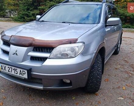 Міцубісі Аутлендер 2006 у Харкові на Automoto.ua Сірий Міцубісі Аутлендер, об'ємом двигуна 2.4 л та пробігом 170 тис. км за 7600 $, фото 5 на Automoto.ua