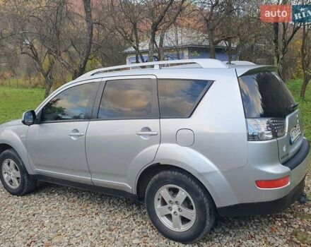 Міцубісі Аутлендер 2007 у Косове на Automoto.ua Сірий Міцубісі Аутлендер, об'ємом двигуна 2 л та пробігом 320 тис. км за 7500 $, фото 3 на Automoto.ua