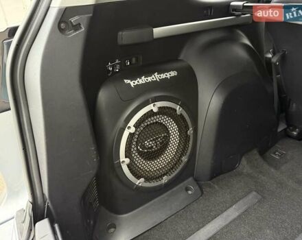 Сірий Міцубісі Аутлендер, об'ємом двигуна 3 л та пробігом 195 тис. км за 9999 $, фото 29 на Automoto.ua