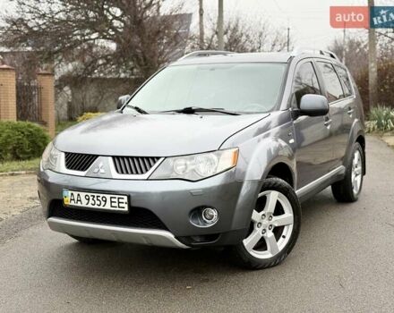 Сірий Міцубісі Аутлендер, об'ємом двигуна 3 л та пробігом 227 тис. км за 8900 $, фото 2 на Automoto.ua