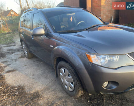 Серый Мицубиси Аутлендер, объемом двигателя 1.97 л и пробегом 257 тыс. км за 9000 $, фото 10 на Automoto.ua