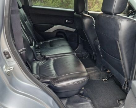 Серый Мицубиси Аутлендер, объемом двигателя 3 л и пробегом 197 тыс. км за 9500 $, фото 15 на Automoto.ua